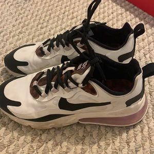 Air Max 270 React. Women’s size 8.5